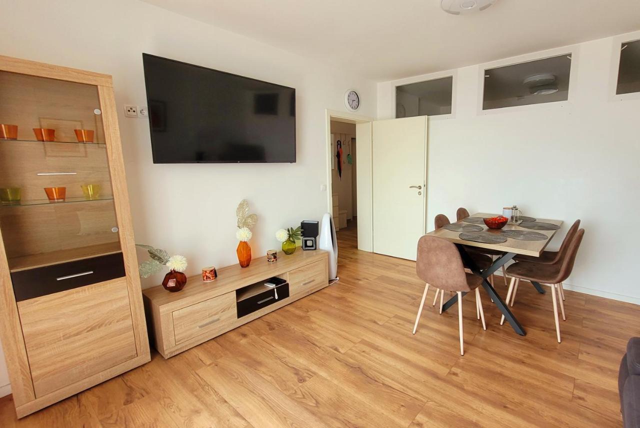 3-Zimmer, Bis 6 Personen Mit Parkplatz Apartment Muelheim an der Ruhr Exterior photo